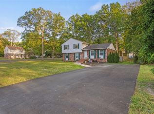 11901 W Petty Rd, Midlothian, VA 23113