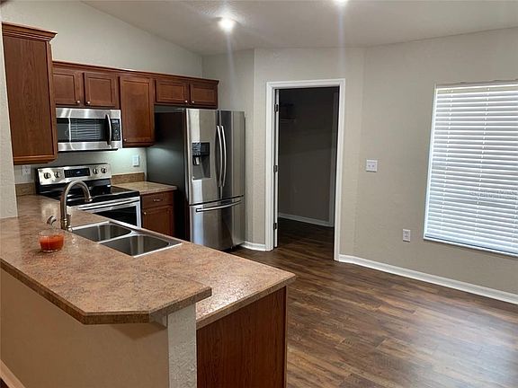 5th image of 7835 Princeton Manor Cir