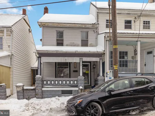 838 W Pine St, Coal Township, PA 17866