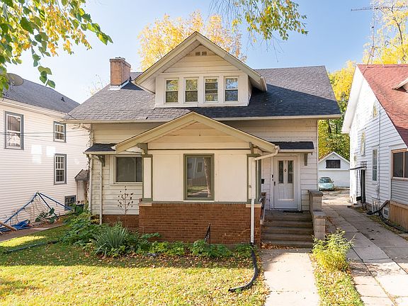 3rd image of 710 John St