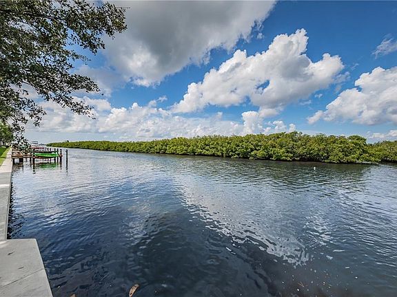 3rd image of 8801 Bay Pointe Dr #201