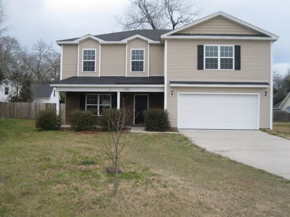 148 Auburn Cir, Glennville, GA 30427