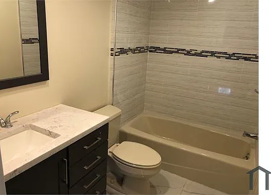 4 bed, 1700 sqft, $3,900 — Photo 2