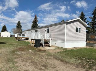 5242 S 46th St, Mannville, AB T0B 2W0