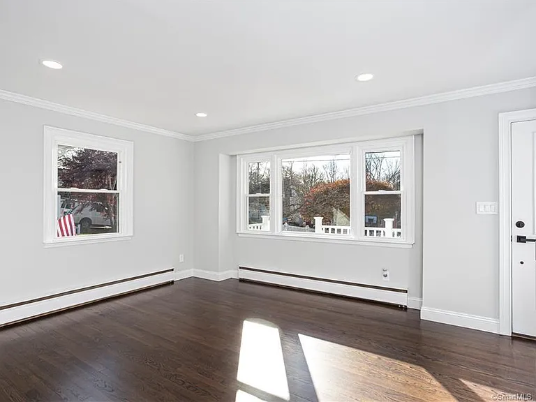 78 Rena Pl — Photo 5
