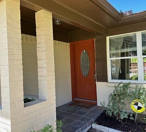 5th image of 3335 Cloverdale Ln