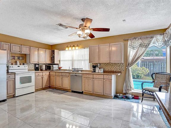 5th image of 9790 NW 24th Ct