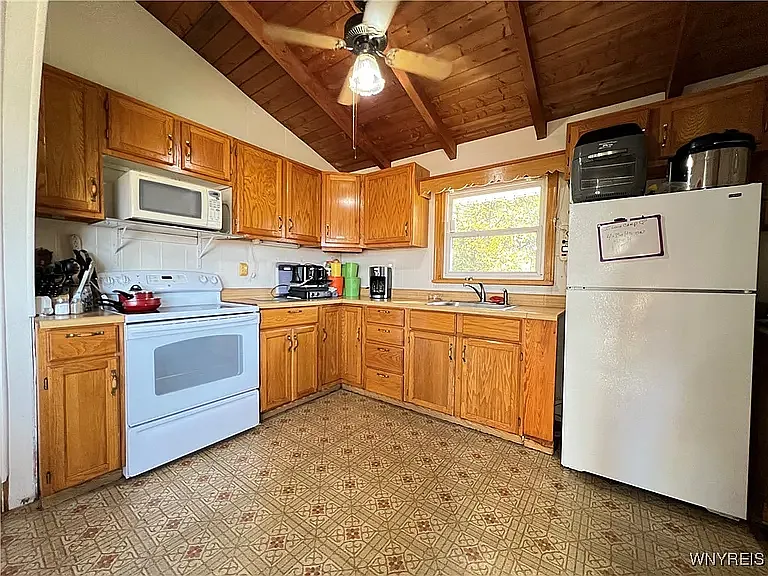 8143 Spring Valley Rd — Photo 4