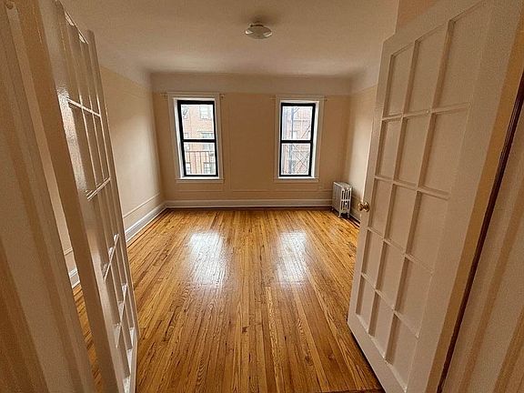 4th image of 4528 42nd St APT 3B
