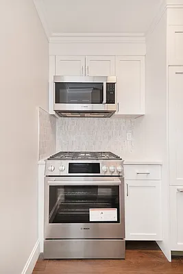 Rented by Living New York | media 18