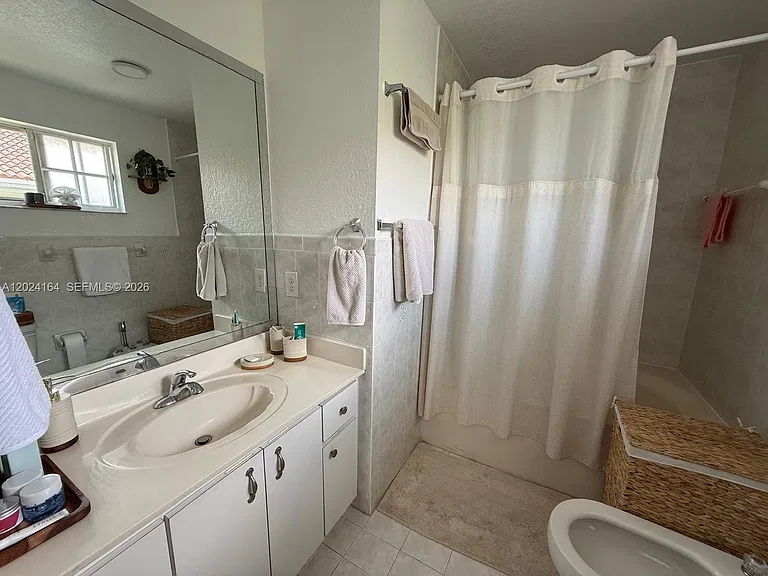 3514 W 76th St #203 — Photo 30