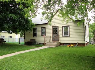 200 Frank St NW, Silver Lake, MN 55381
