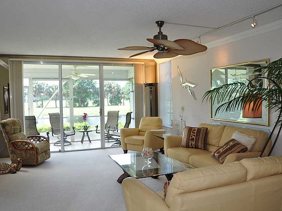 5th image of 3510 Oaks Way APT 102