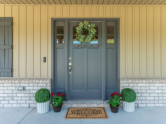 4th image of 5781 Dogwood Dr E