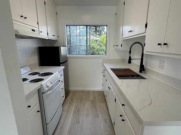 Freshly remodeled kitchen