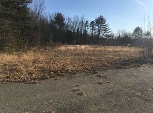 31 Country Club Rd #1, Sanford, ME 04073