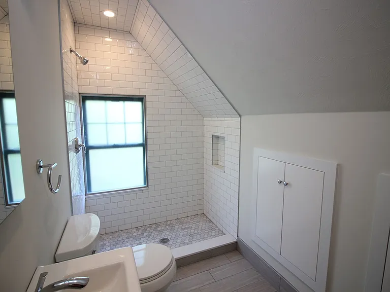 48 Beech Glen St #2 — Photo 7