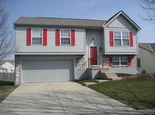 2374 Breeze Hill Dr, Grove City, OH 43123