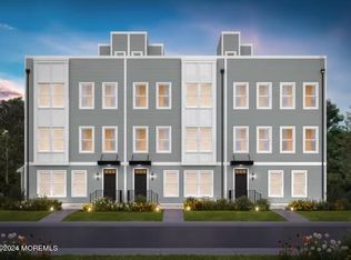 32 Driftwood Cir, Oceanport, NJ 07757