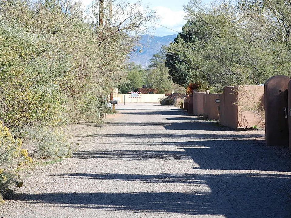 2nd image of 4842 Guadalupe Trl NW #A