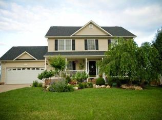 1143 Happy Ridge Dr, Front Royal, VA 22630