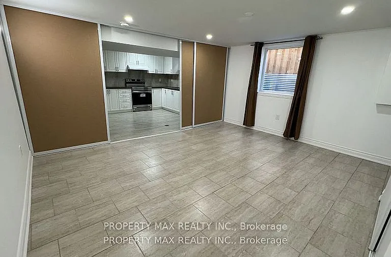 30 Glenabbey Dr #BASEMENT — Photo 20