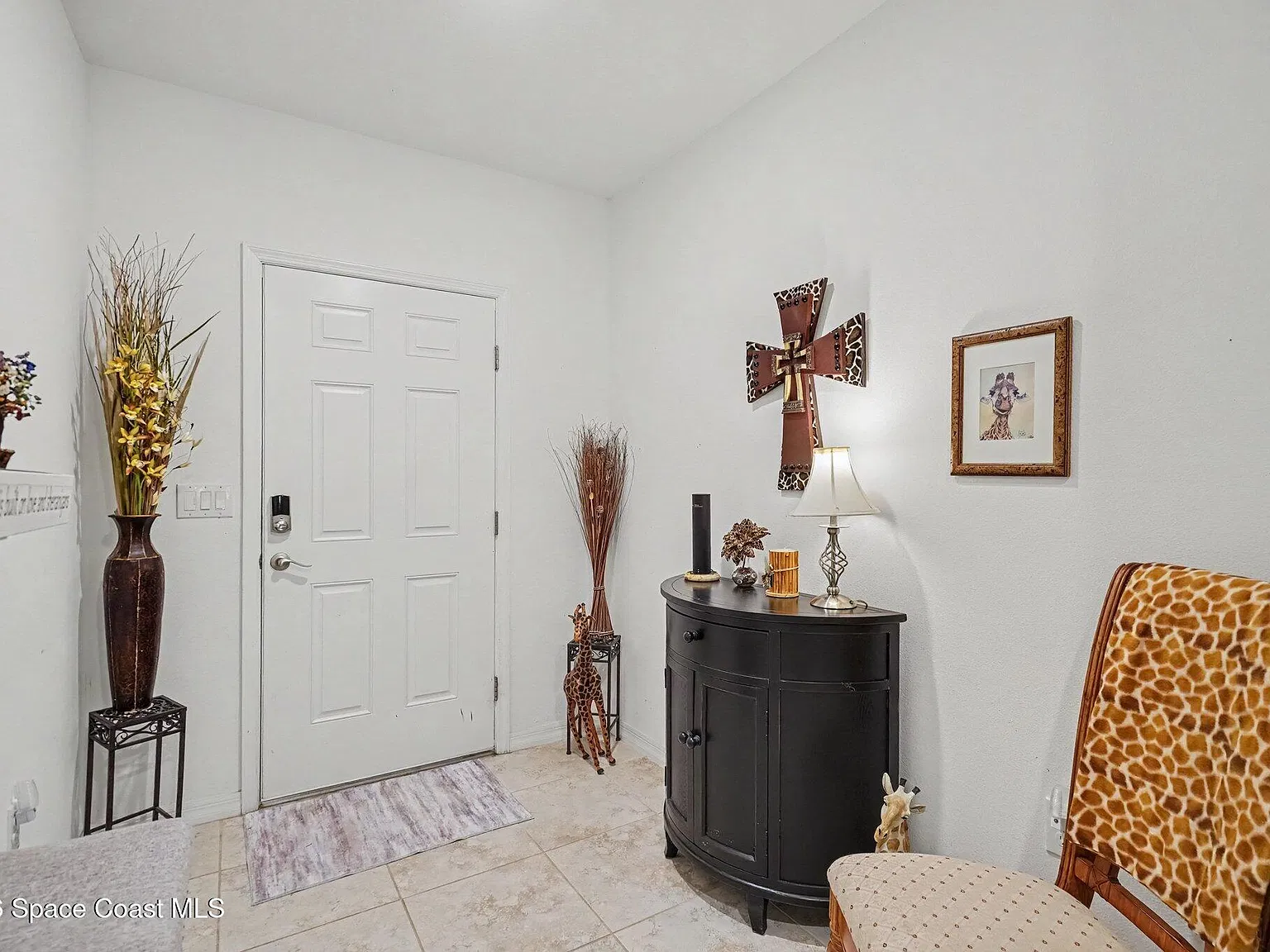 4 bed, 2.0 bath, 1845 sqft, $2,400 — Photo 4