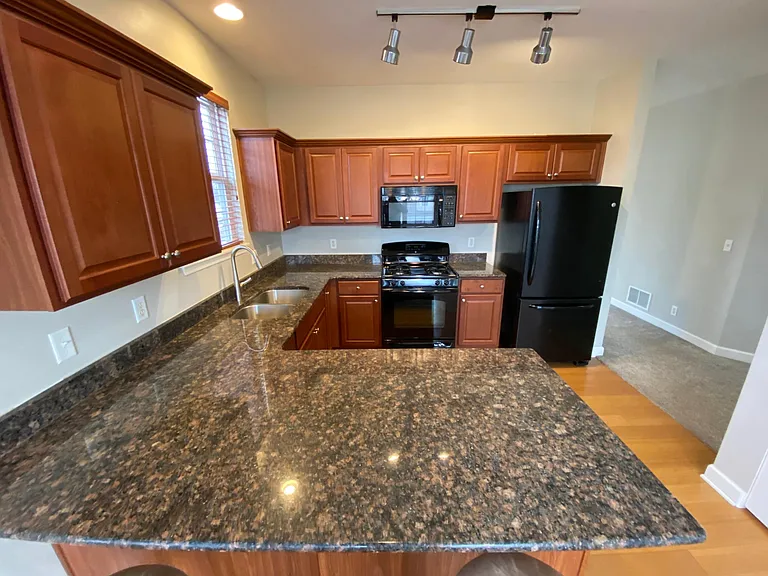 1626 White Oak Trl — Photo 5