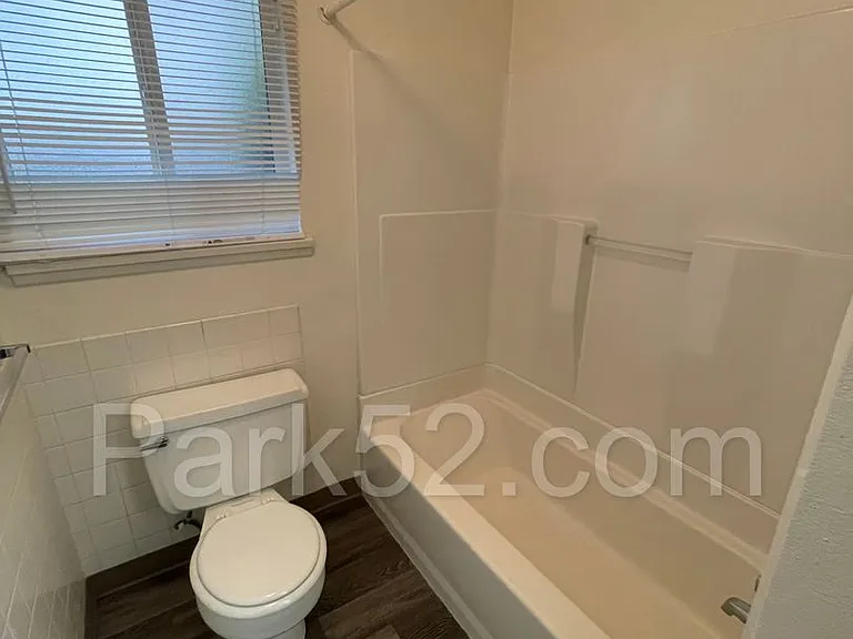 1442 Rainier Dr #3 — Photo 10