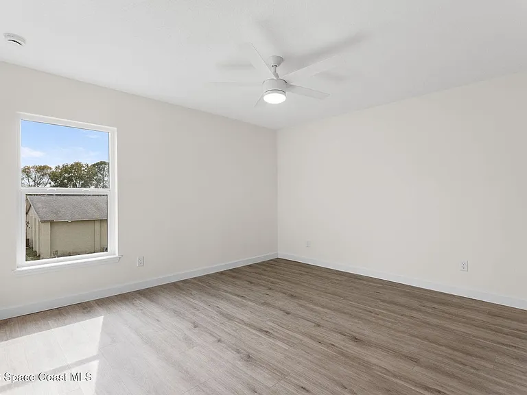 195 Dayton Blvd #1 — Photo 4