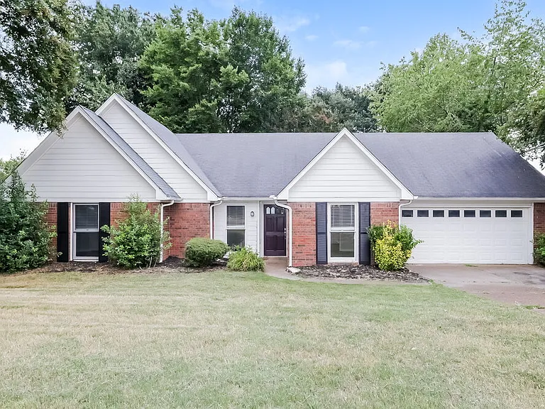 488 Mysen Dr — Photo 1