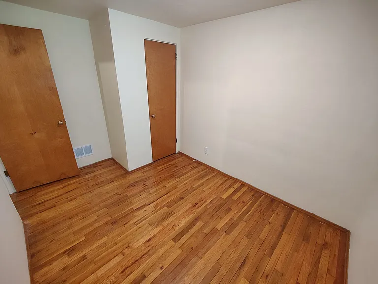 5079 Earlsdale Rd — Photo 19
