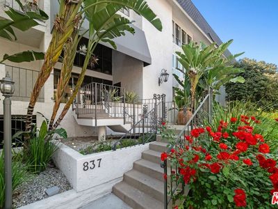837 N West Knoll Dr APT 204, West Hollywood, CA, 90069