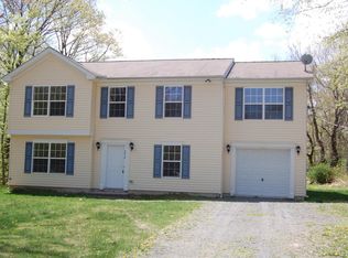 1619 Cotswold Rd, Tobyhanna, PA 18466