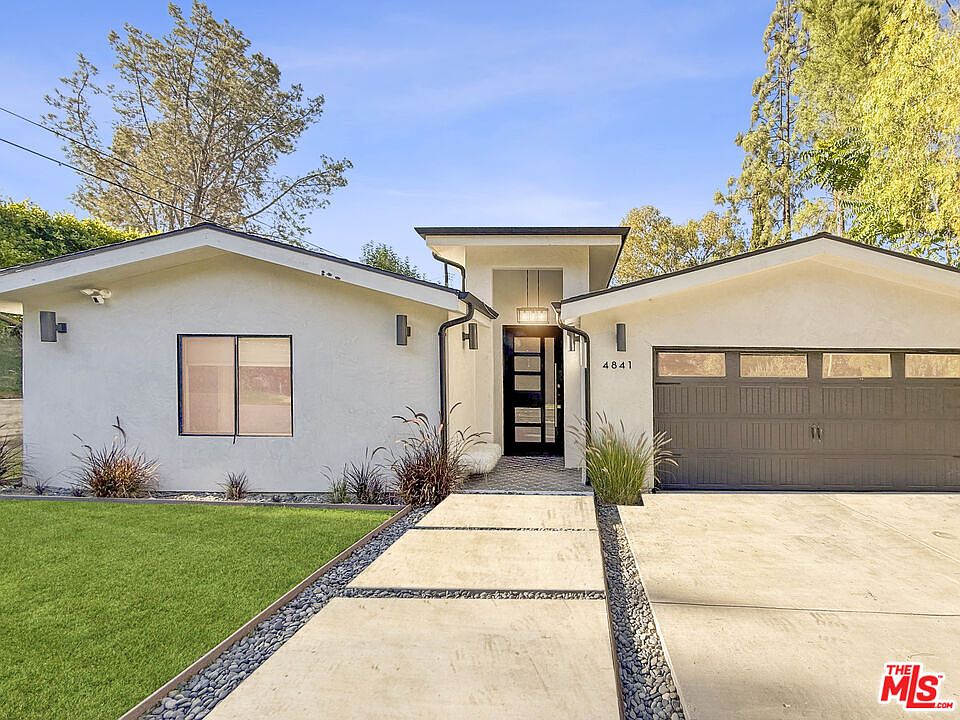 1st image of 4841 Bruges Ave