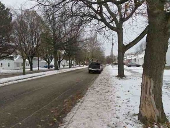 3rd image of 2126 Downing Ave