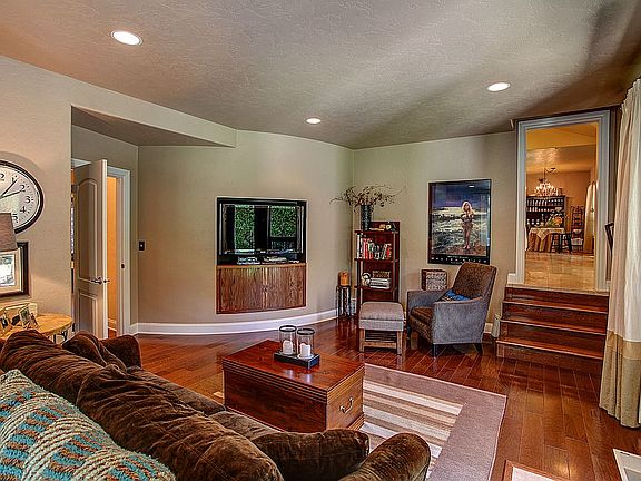 2nd Family Room
