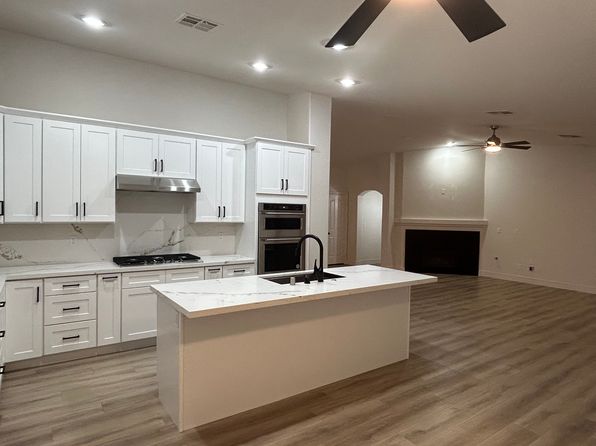 28 Rattlesnake Grass Ct