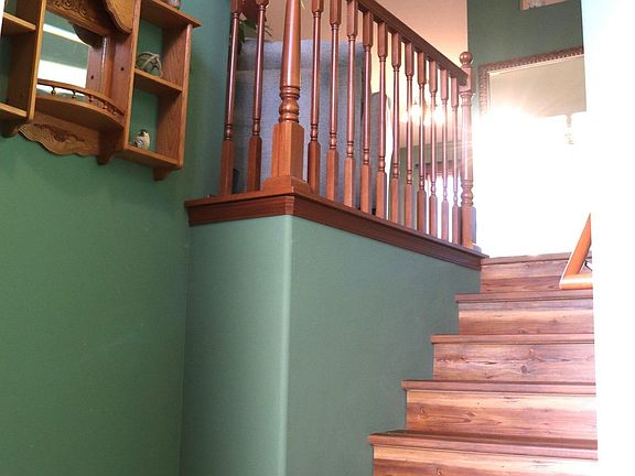 3rd image of 903 Woodmont Ave