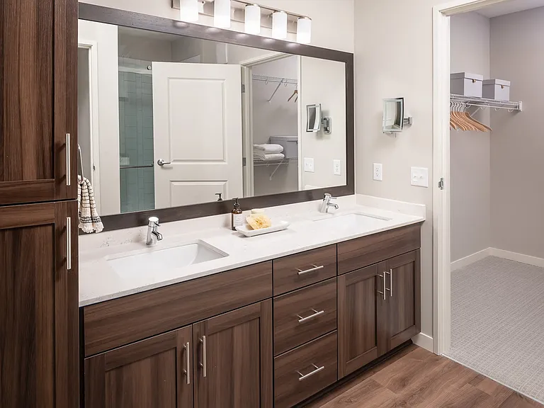 Carrick Apartments and Townhomes — Photo 6