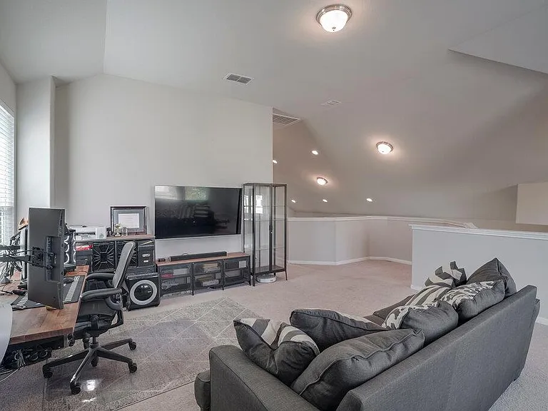 10609 Harwood Overlook Cv — Photo 19