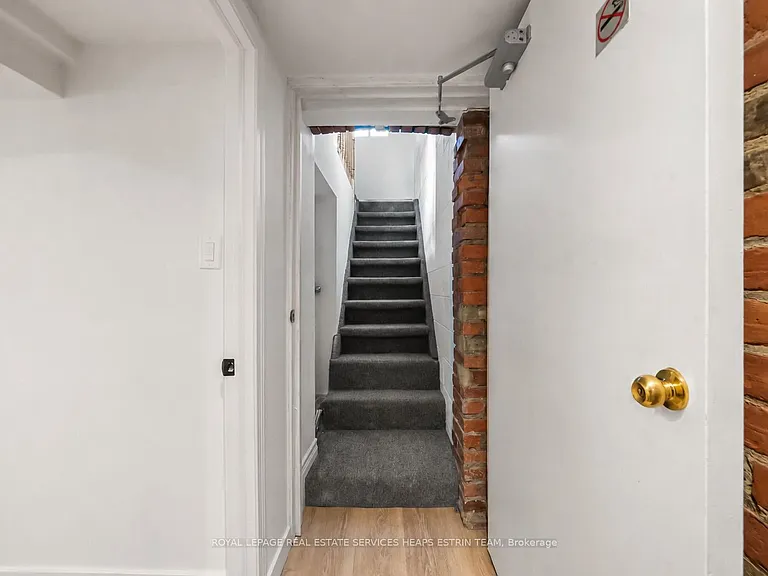 476 Euclid Ave #LOWER — Photo 20