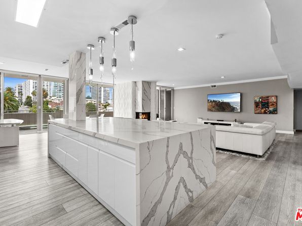 1333 S Beverly Glen Blvd APT 605