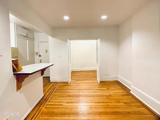 Rented by Citi Habitats | media 23