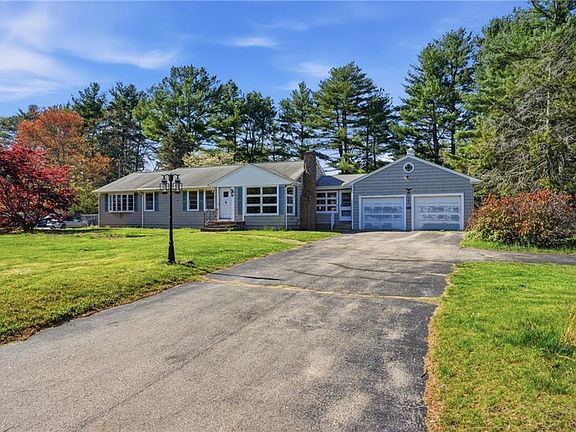 2nd image of 330 Harkney Hill Rd