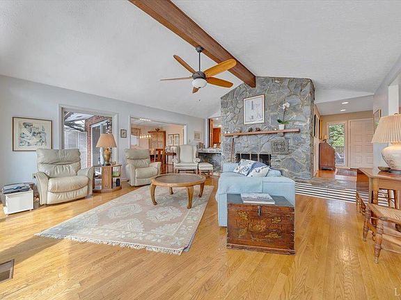 5th image of 2809 Sedgewick Dr