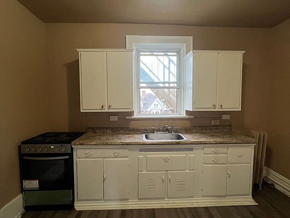 3rd image of 1851 Whitehall St APT 3