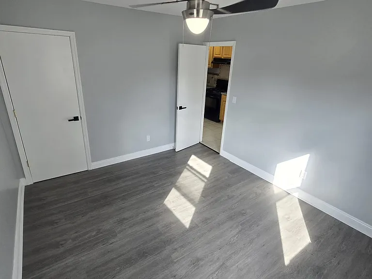 19 E 19th St #2 — Photo 8