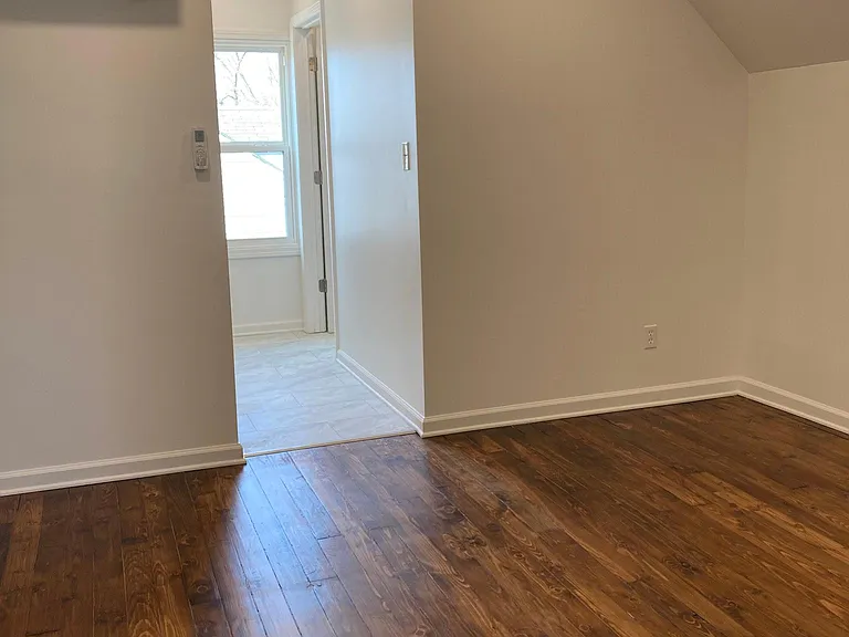 1119 Liberty Rd — Photo 16