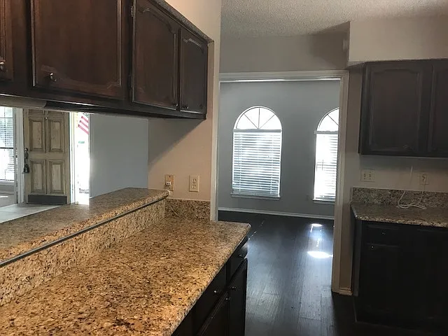 801 Bass Dr — Photo 7